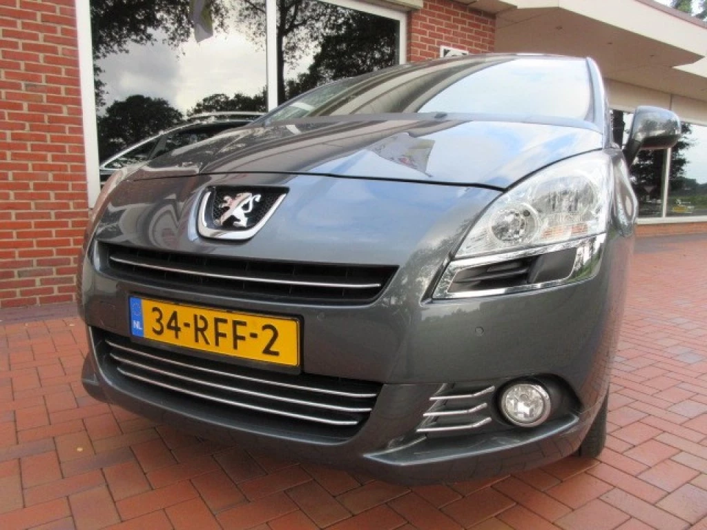 Hoofdafbeelding Peugeot 5008