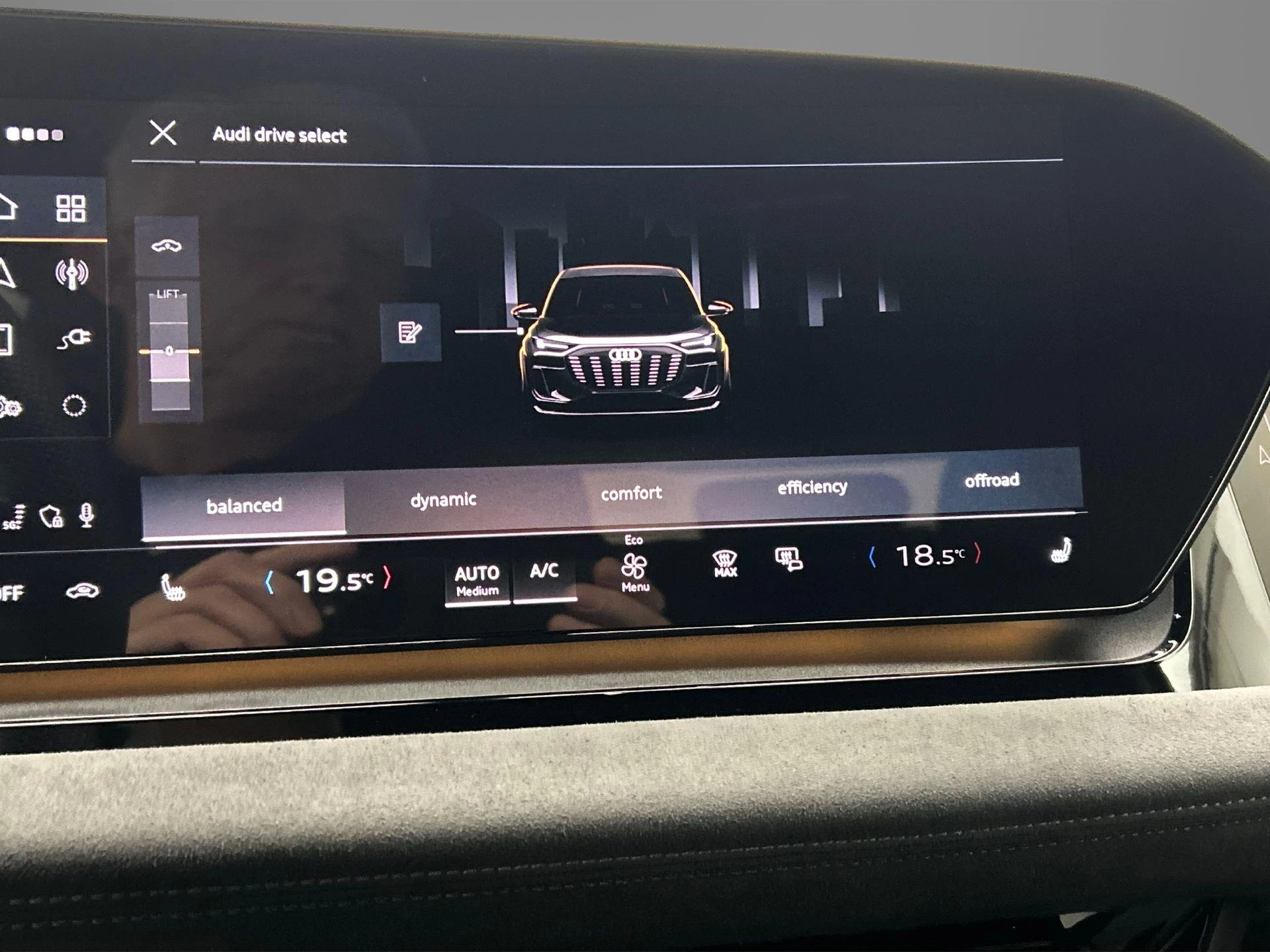 Hoofdafbeelding Audi Q6 e-tron