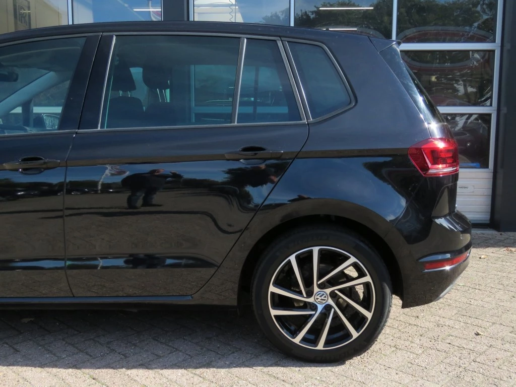 Hoofdafbeelding Volkswagen Golf Sportsvan
