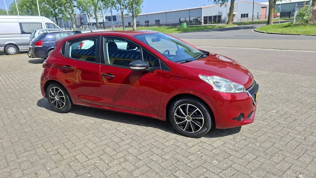 Hoofdafbeelding Peugeot 208