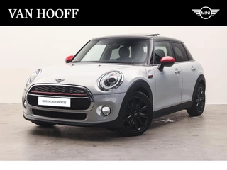 MINI Cooper Hatchback Chili Automaat / Panoramadak / Comfort Access / Harman-Kardon / LED / Getint glas / Stoelverwarming