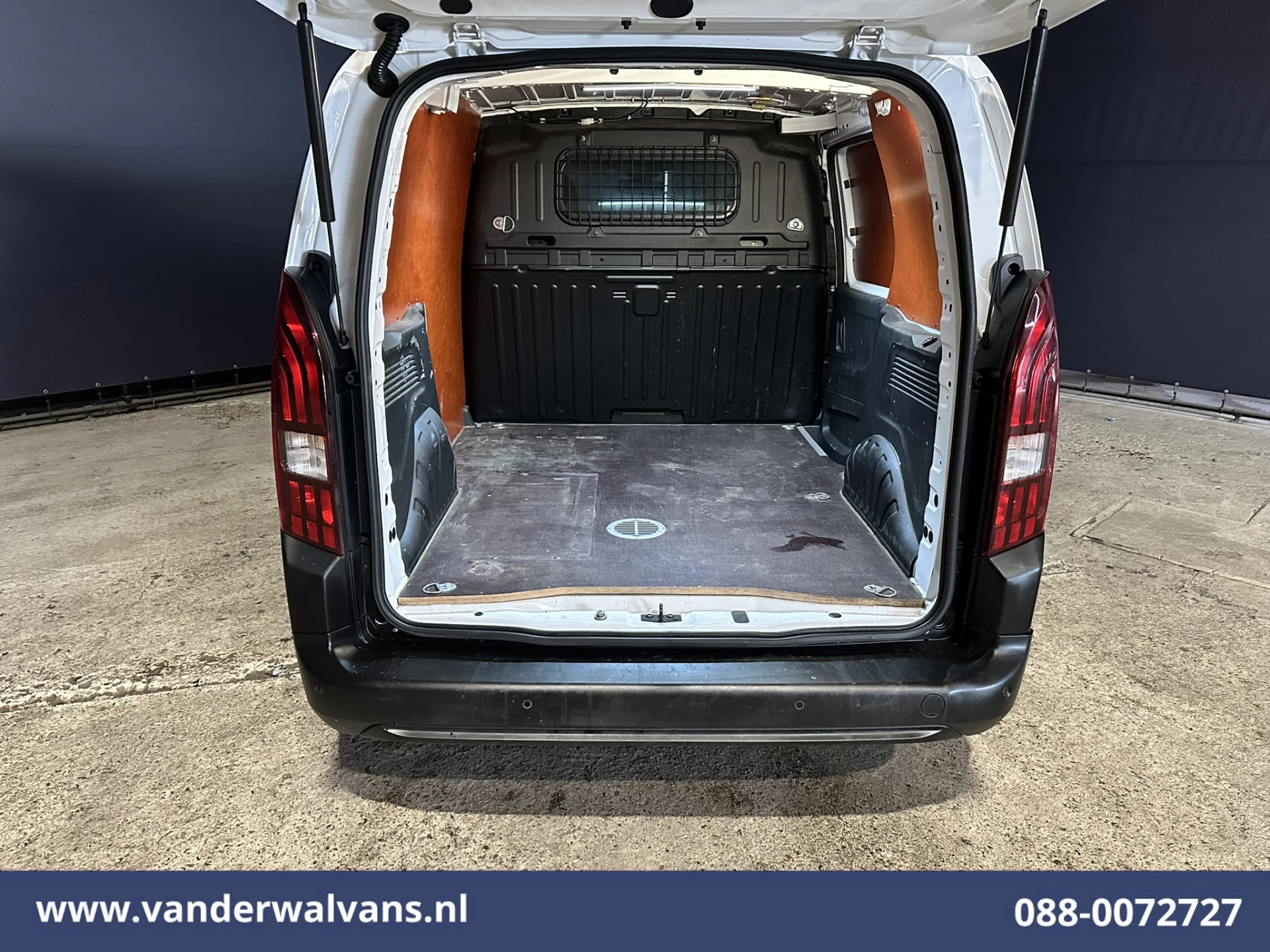 Hoofdafbeelding Peugeot Partner