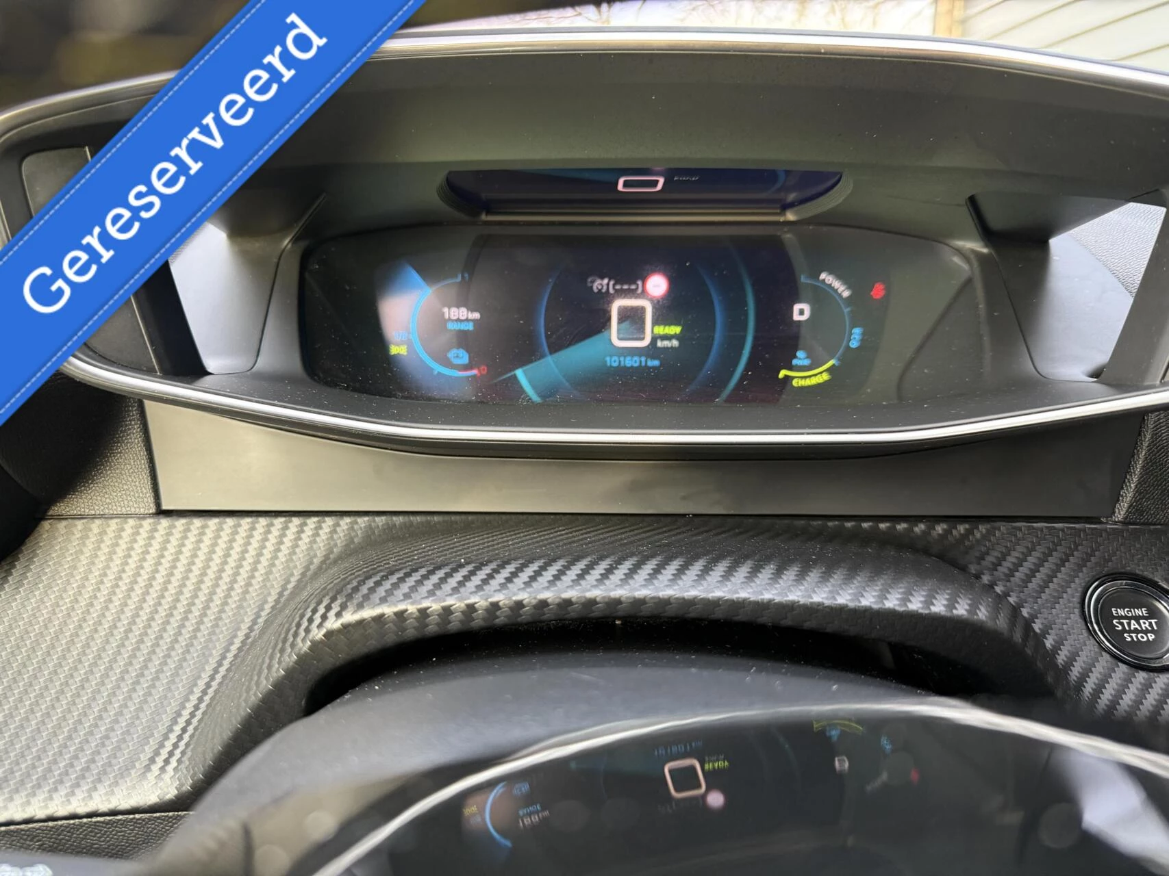 Hoofdafbeelding Peugeot e-2008