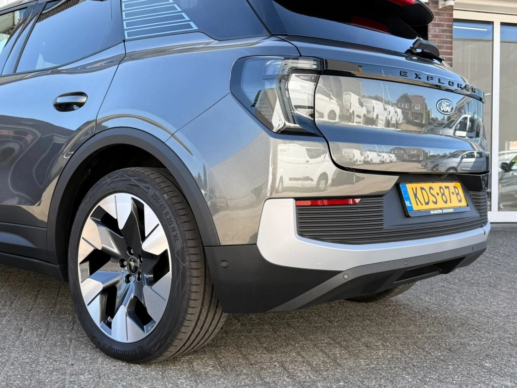 Hoofdafbeelding Ford Explorer