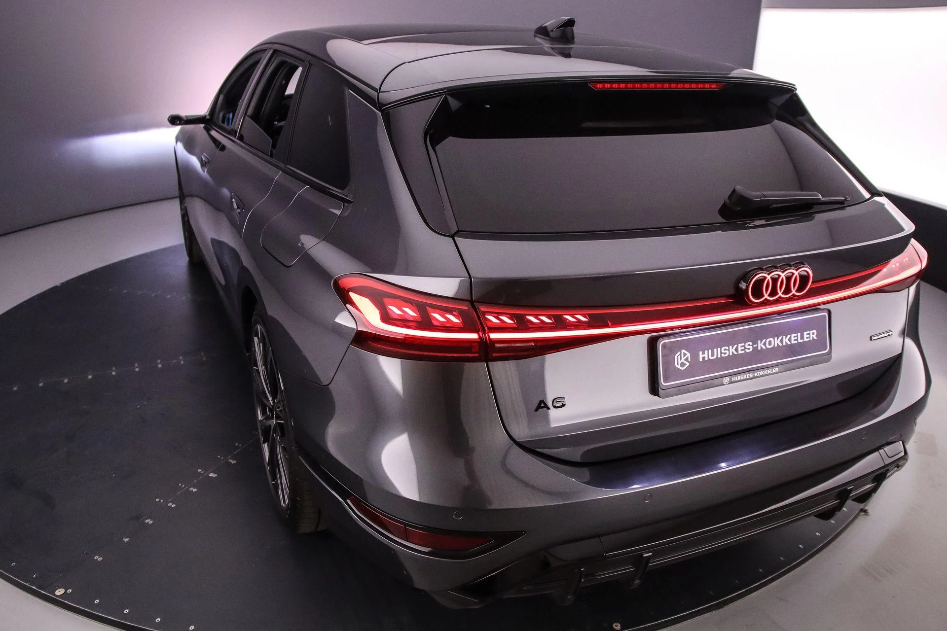 Hoofdafbeelding Audi A6 Avant e-tron