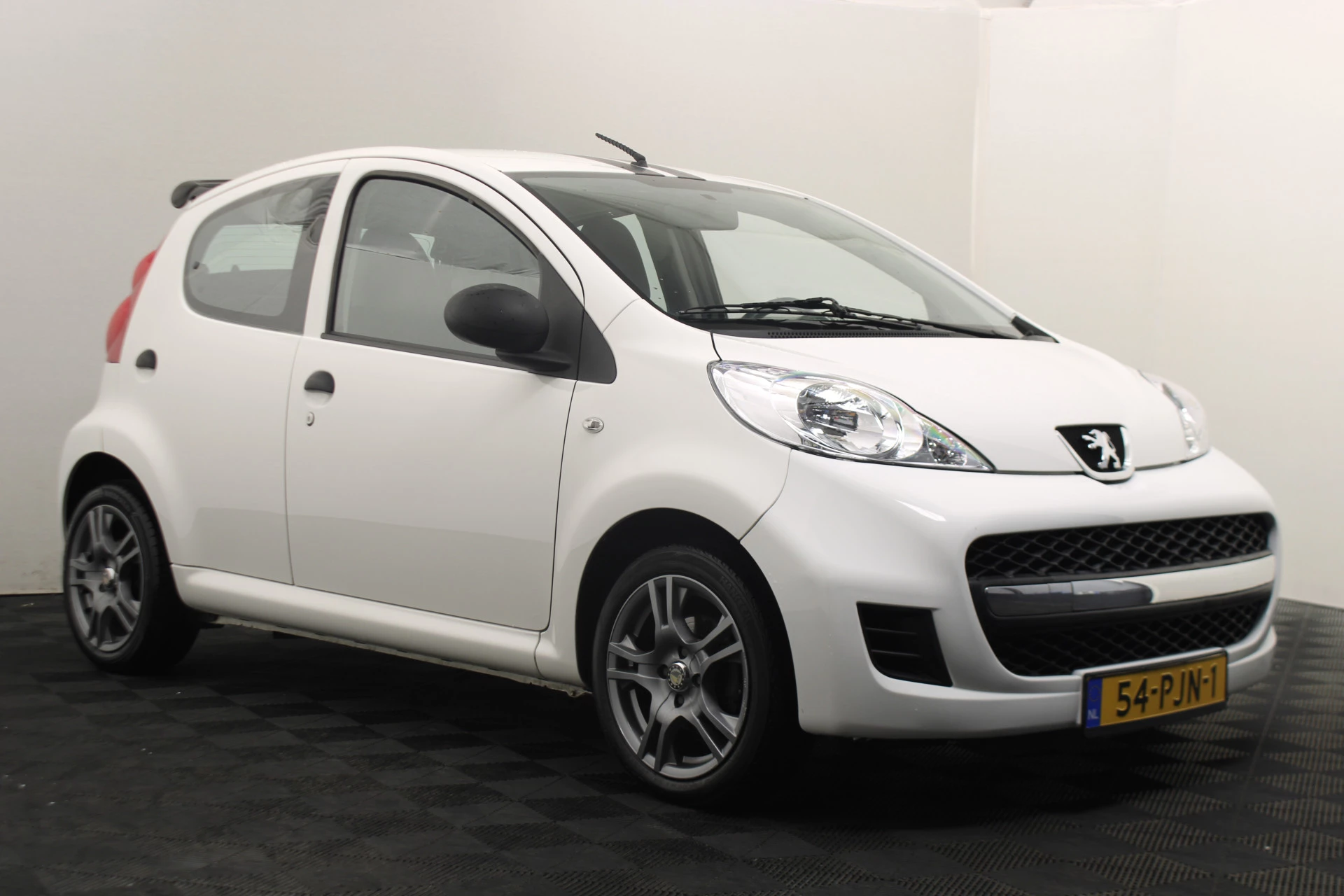 Hoofdafbeelding Peugeot 107