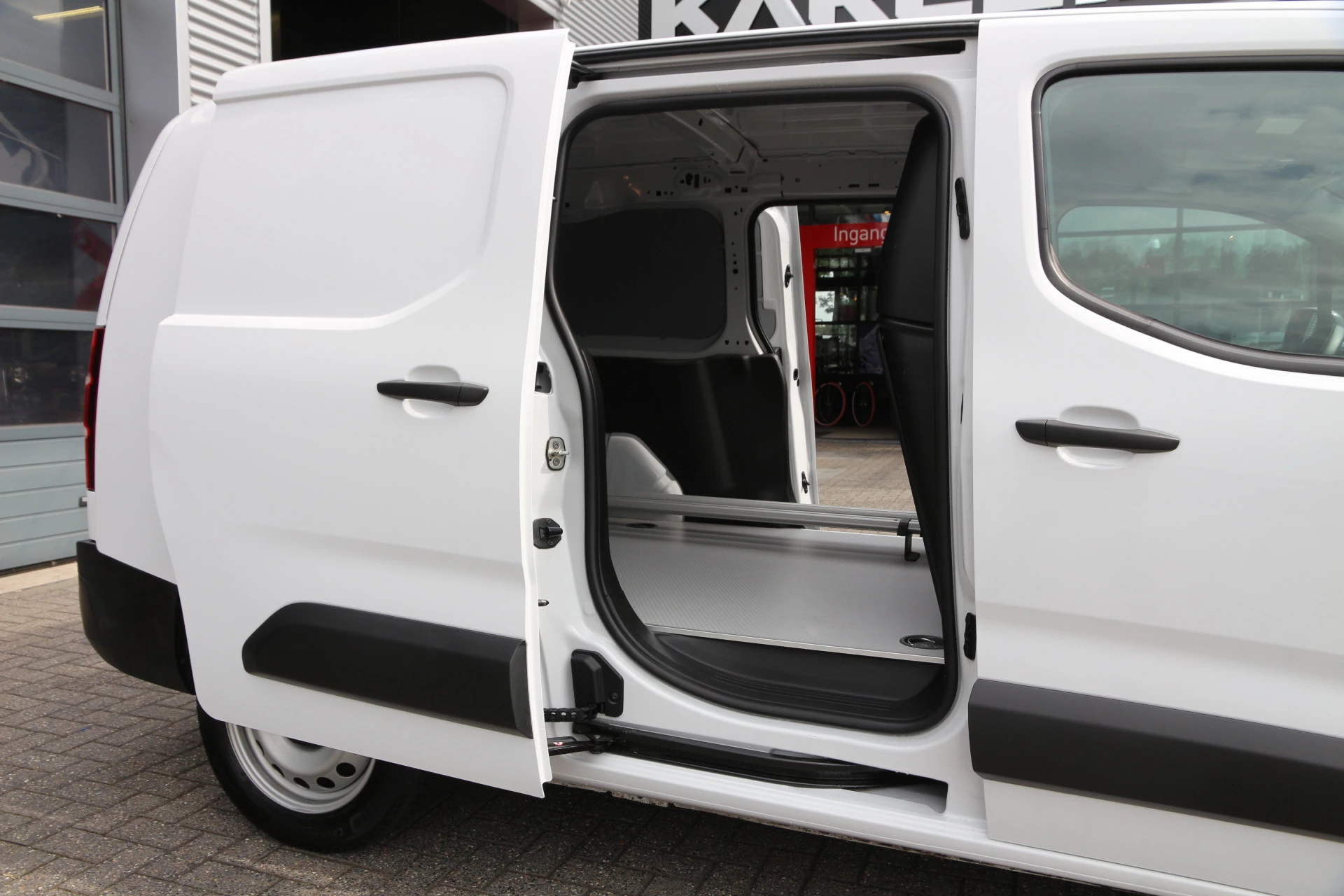 Hoofdafbeelding Peugeot Partner