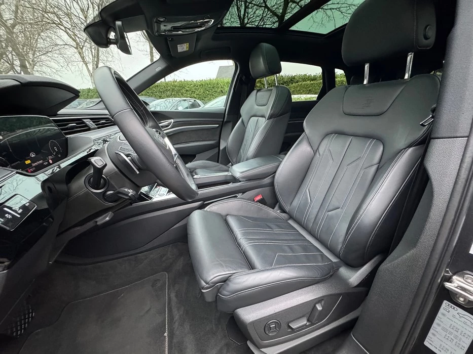 Hoofdafbeelding Audi e-tron