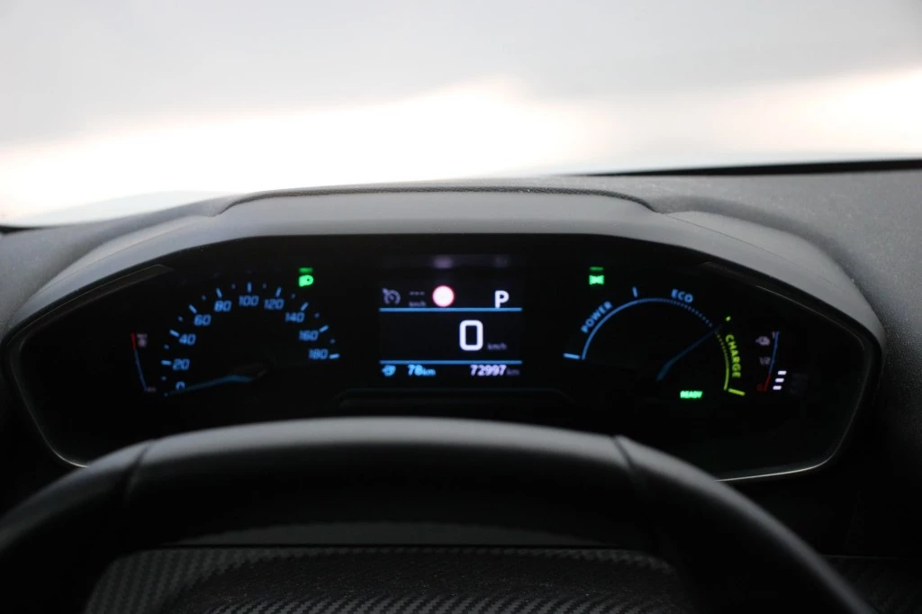 Hoofdafbeelding Peugeot e-208