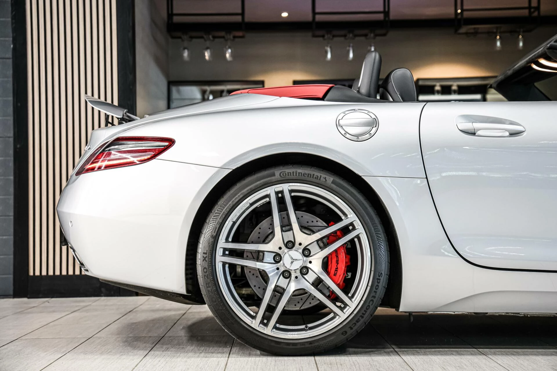 Hoofdafbeelding Mercedes-Benz SLS Roadster