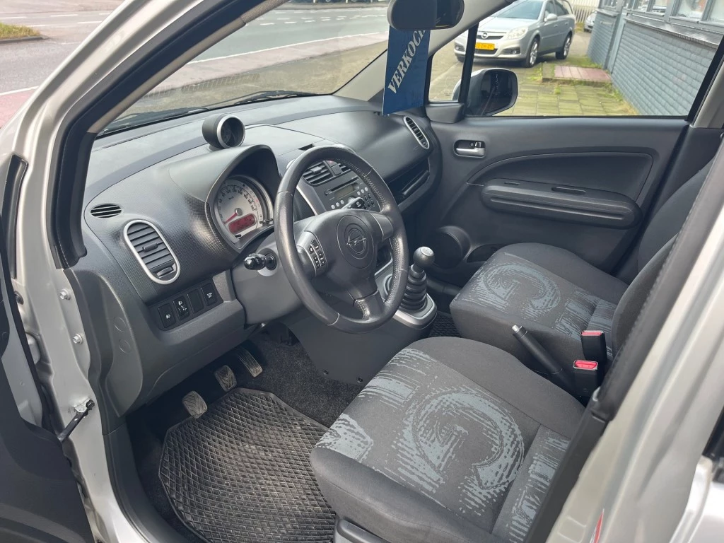 Hoofdafbeelding Opel Agila