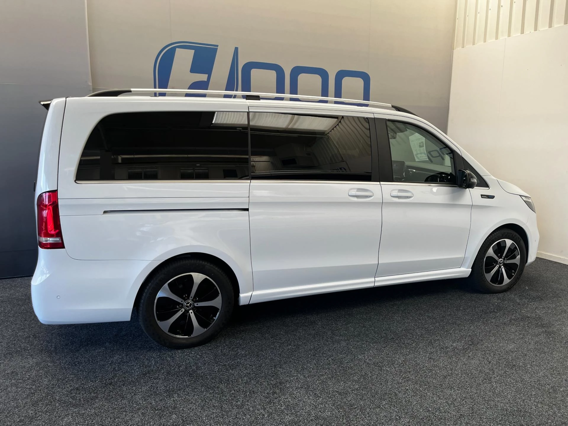 Hoofdafbeelding Mercedes-Benz EQV