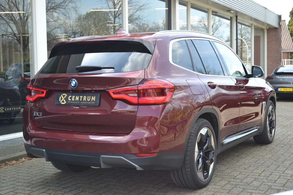 Hoofdafbeelding BMW iX3