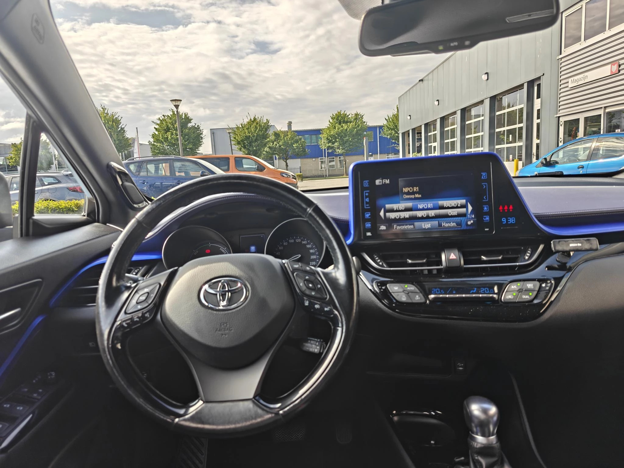 Hoofdafbeelding Toyota C-HR