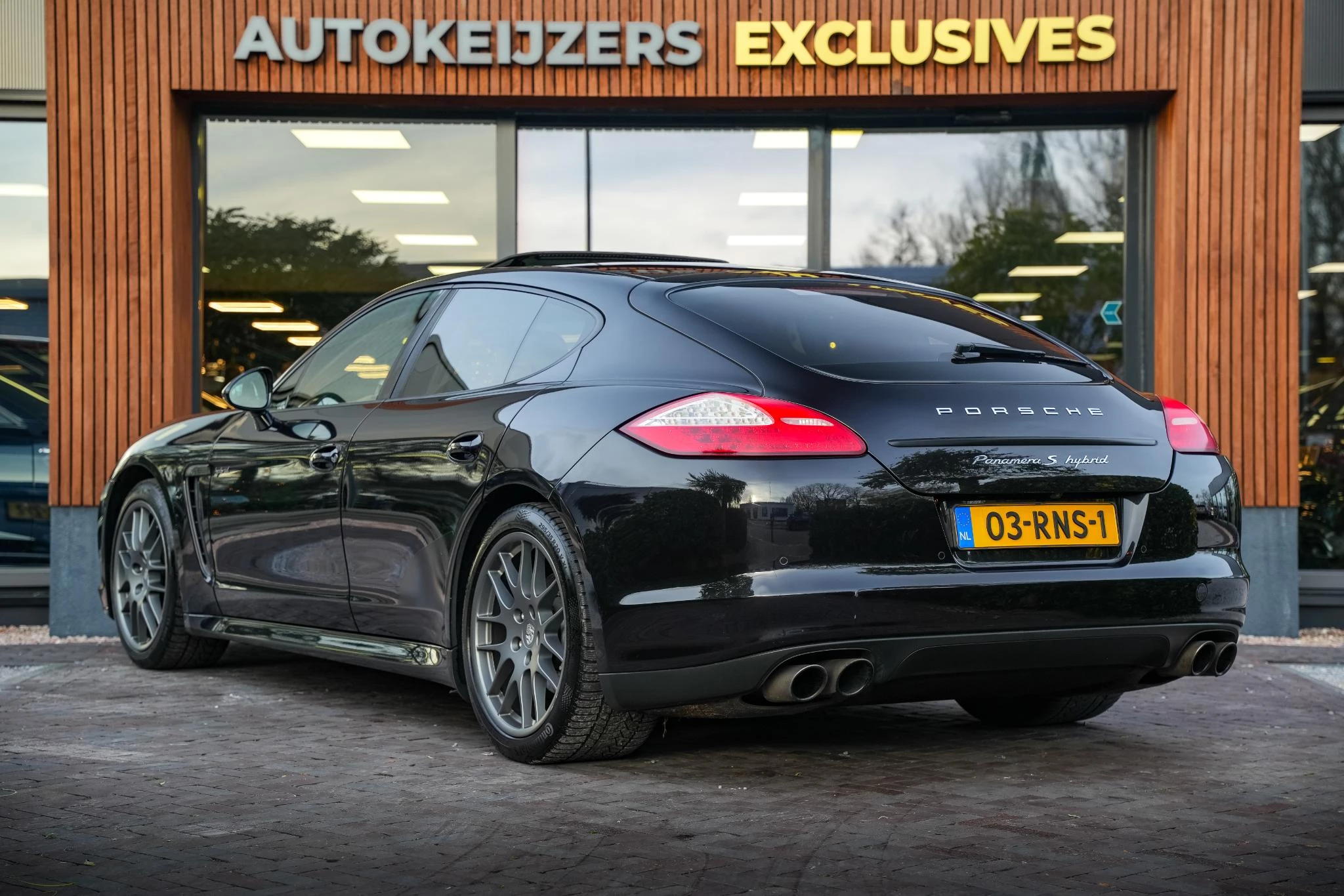 Hoofdafbeelding Porsche Panamera