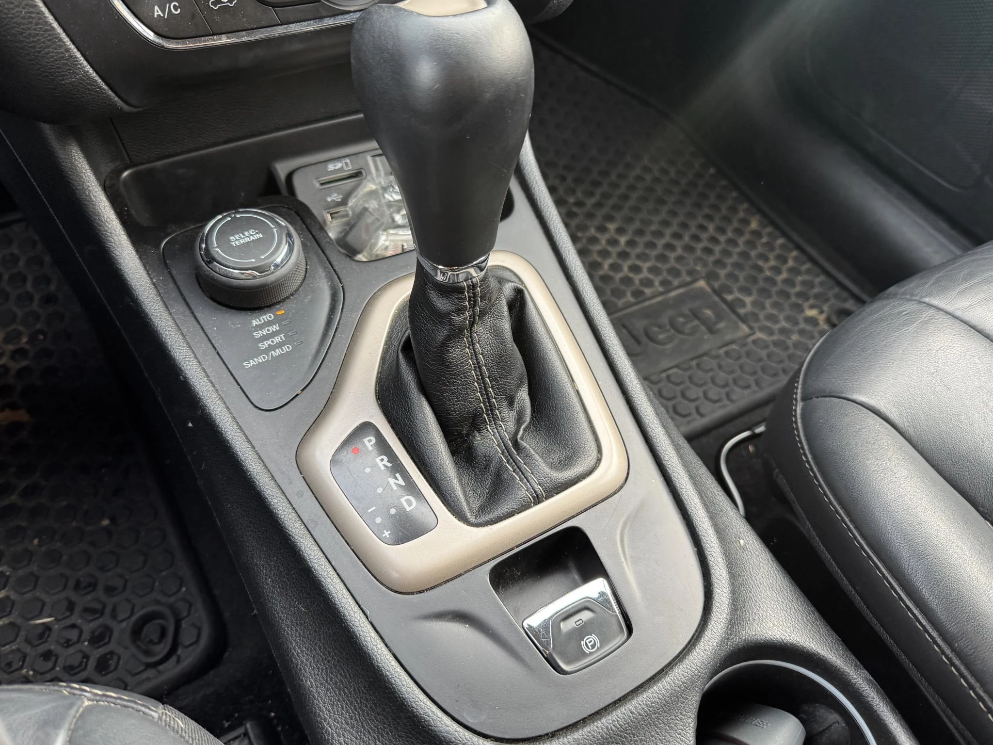 Hoofdafbeelding Jeep Cherokee