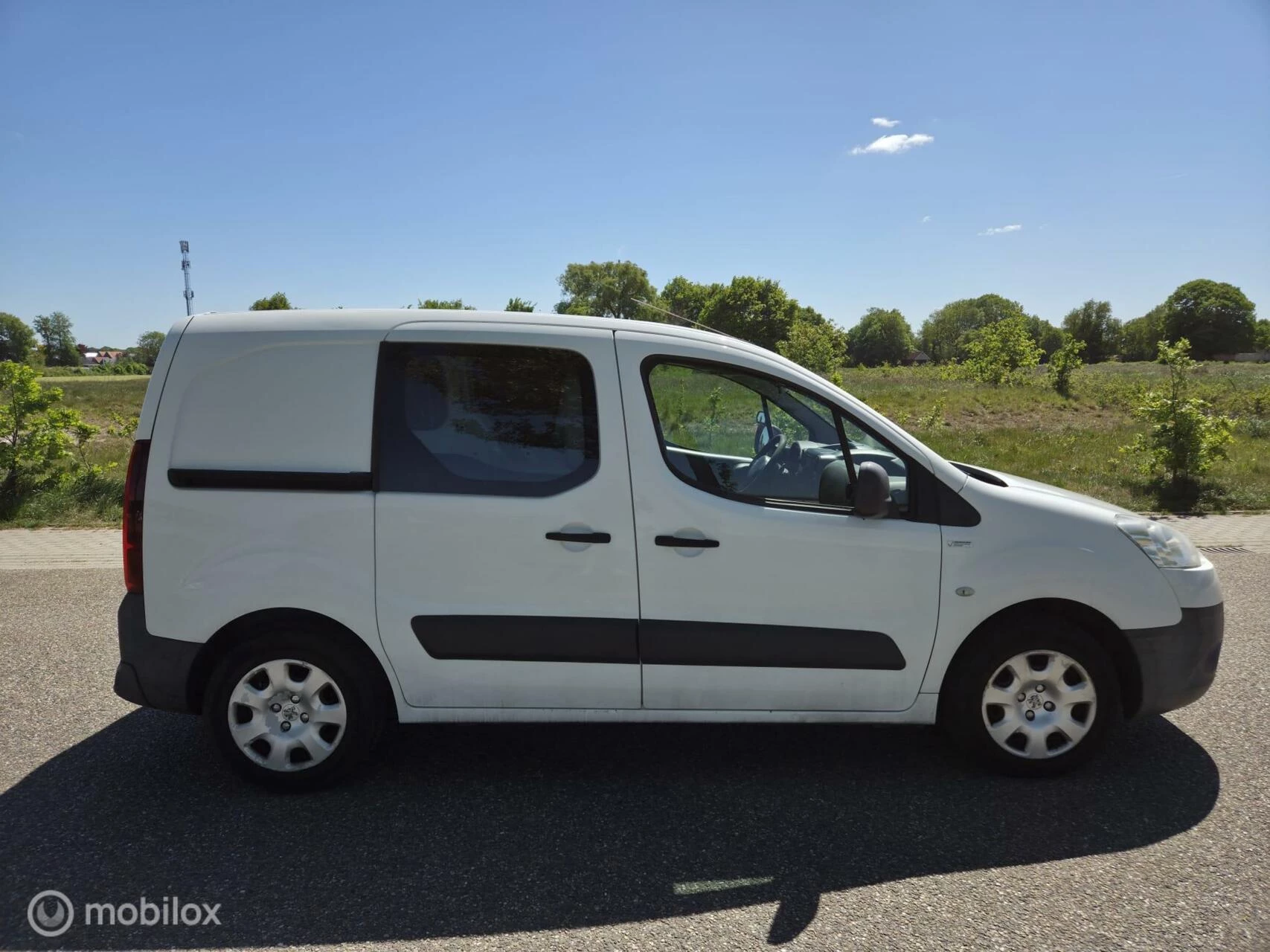 Hoofdafbeelding Peugeot Partner