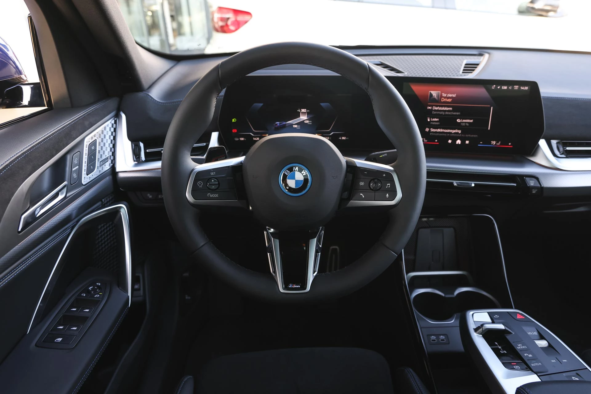 Hoofdafbeelding BMW iX2