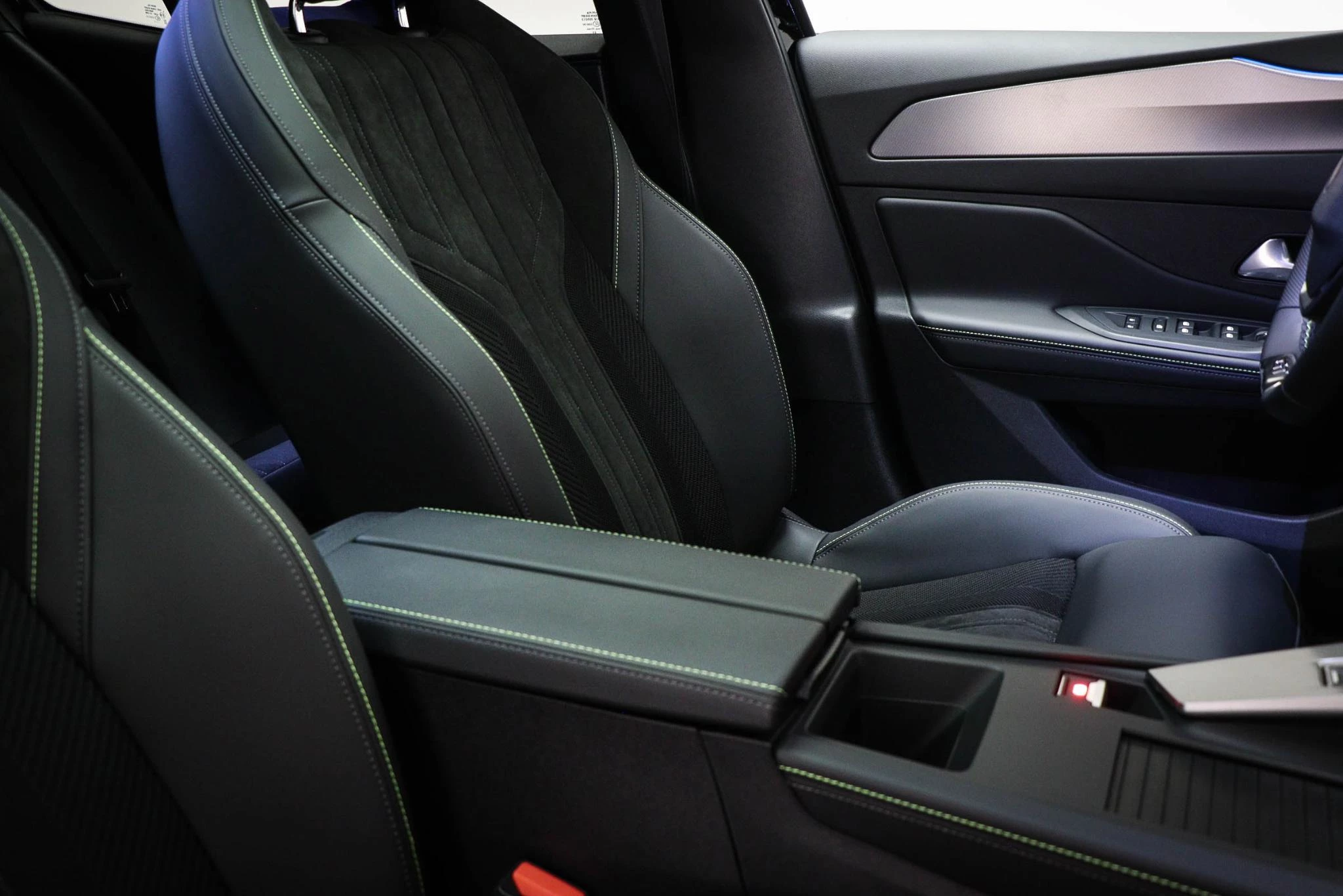 Hoofdafbeelding Peugeot 408