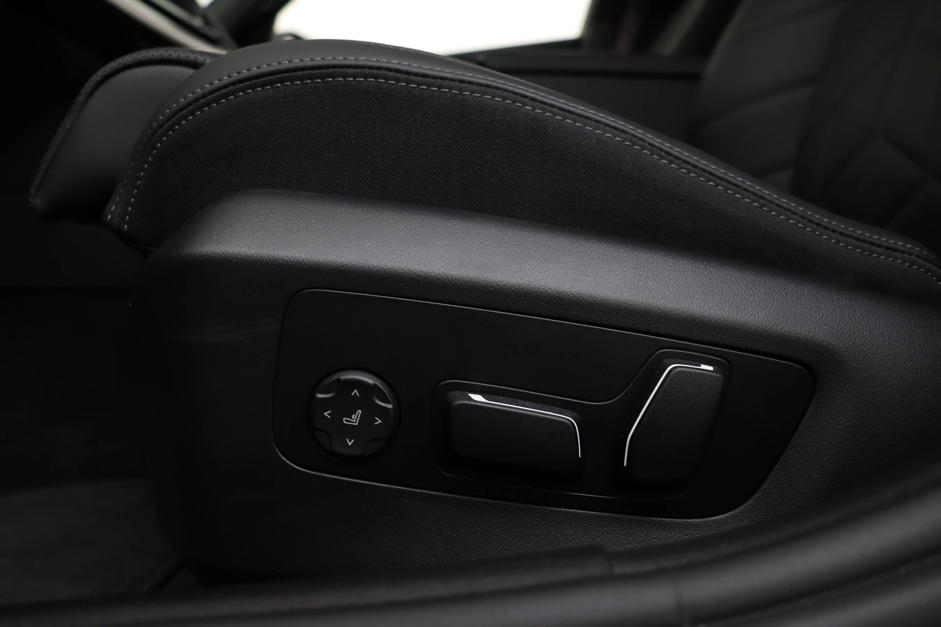 Hoofdafbeelding BMW i5