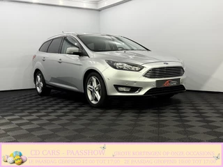 Ford Focus Wagon 1.0 Titanium Camera, Half leder, Navi, Keyless start, Stoelverwarming, Cruise control, A start stop, Lichtmetalen velgen