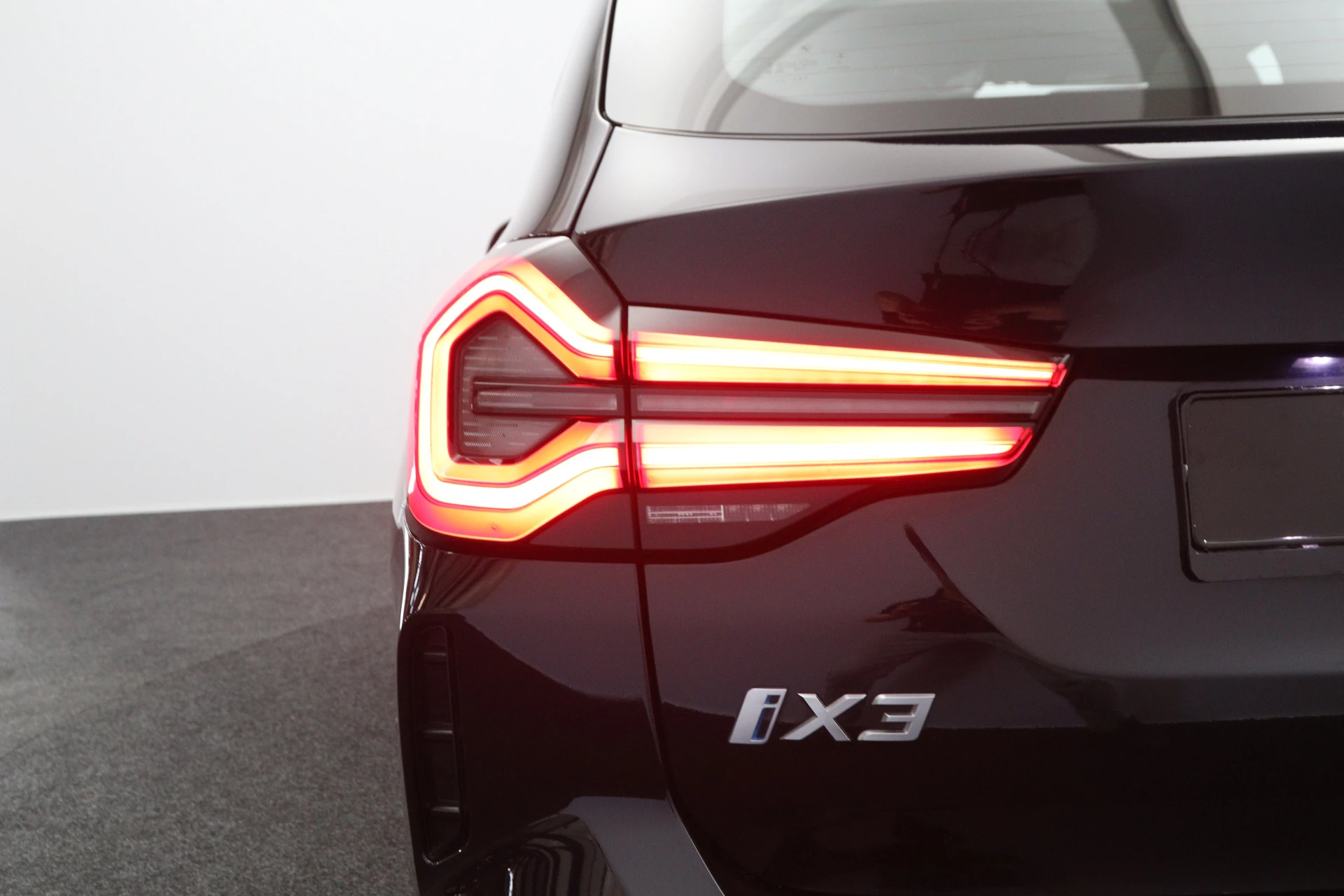 Hoofdafbeelding BMW iX3