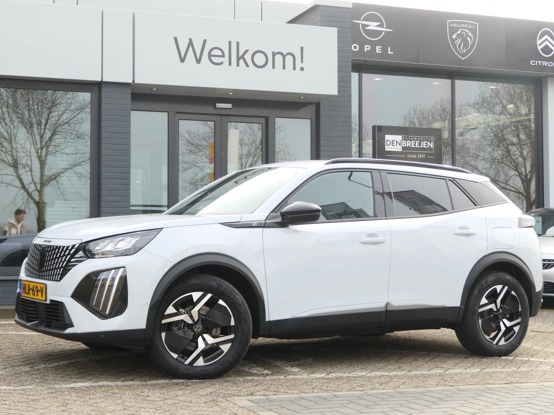 Hoofdafbeelding Peugeot e-2008