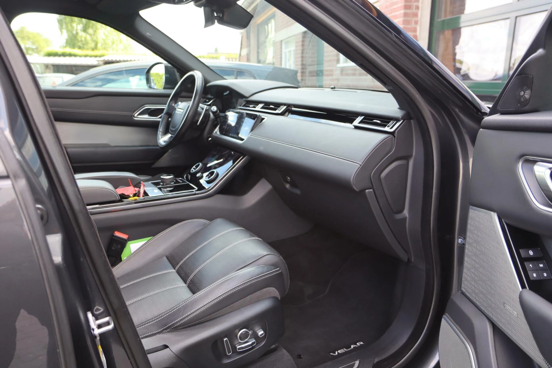 Hoofdafbeelding Land Rover Range Rover Velar