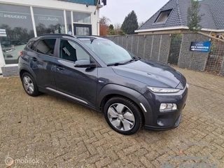 Hyundai Kona EV Premium 64 kWh