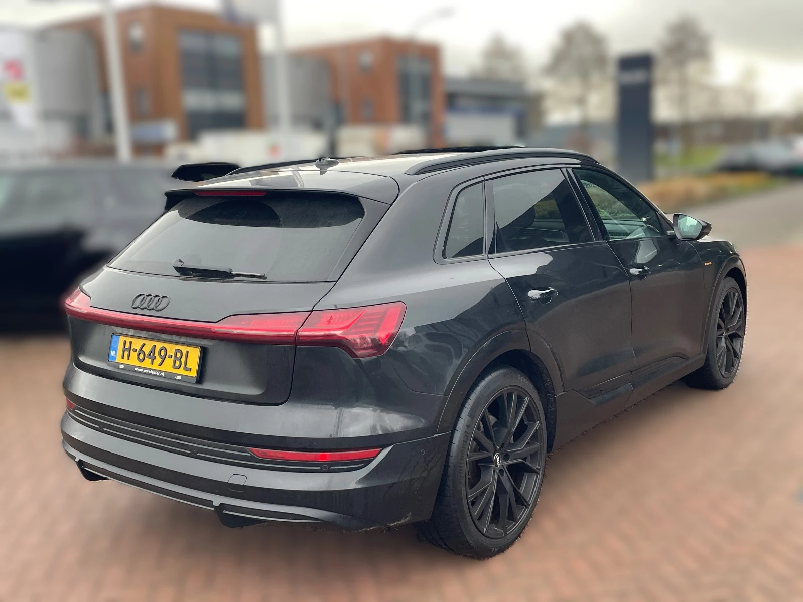 Hoofdafbeelding Audi e-tron