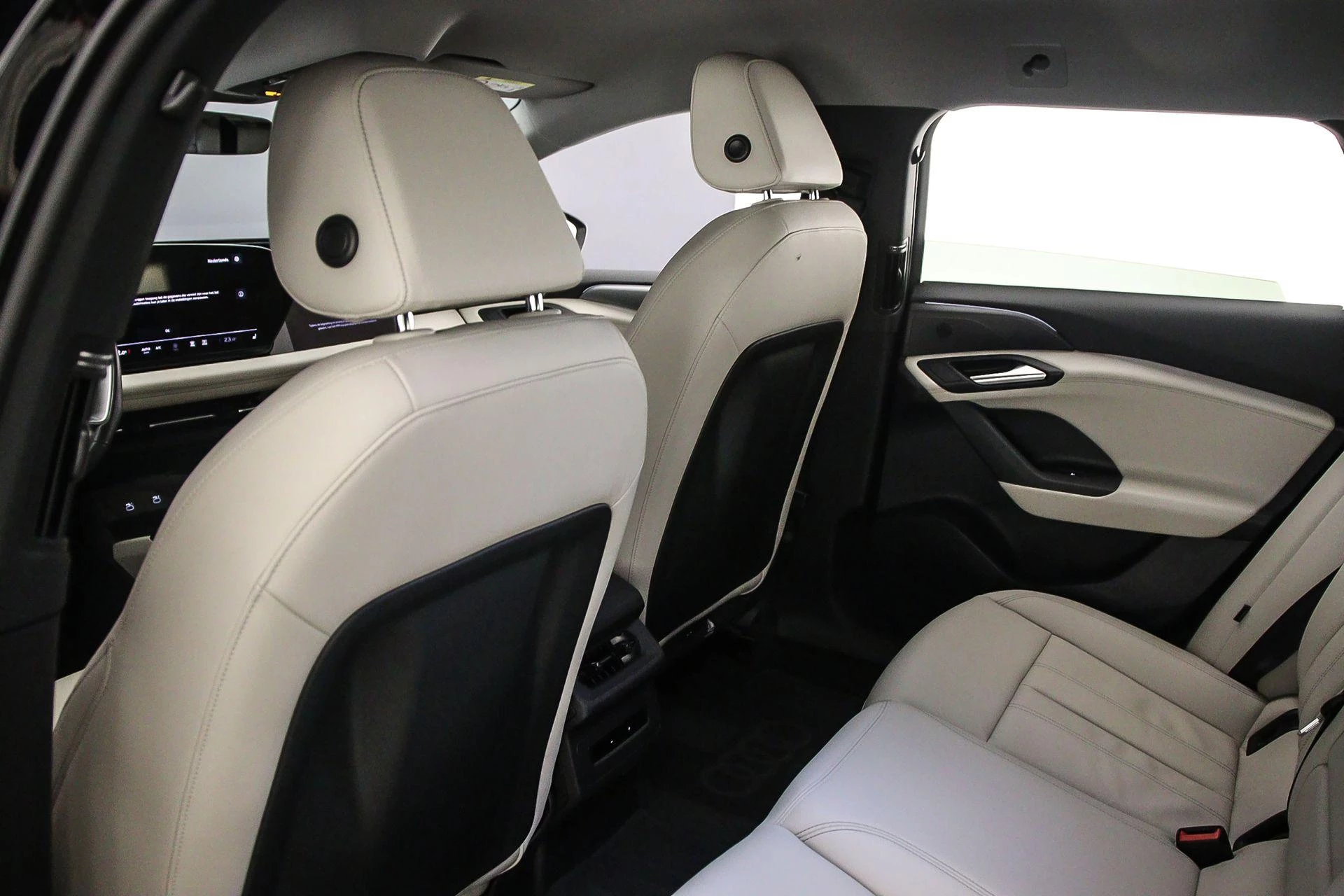 Hoofdafbeelding Audi A6 Avant e-tron