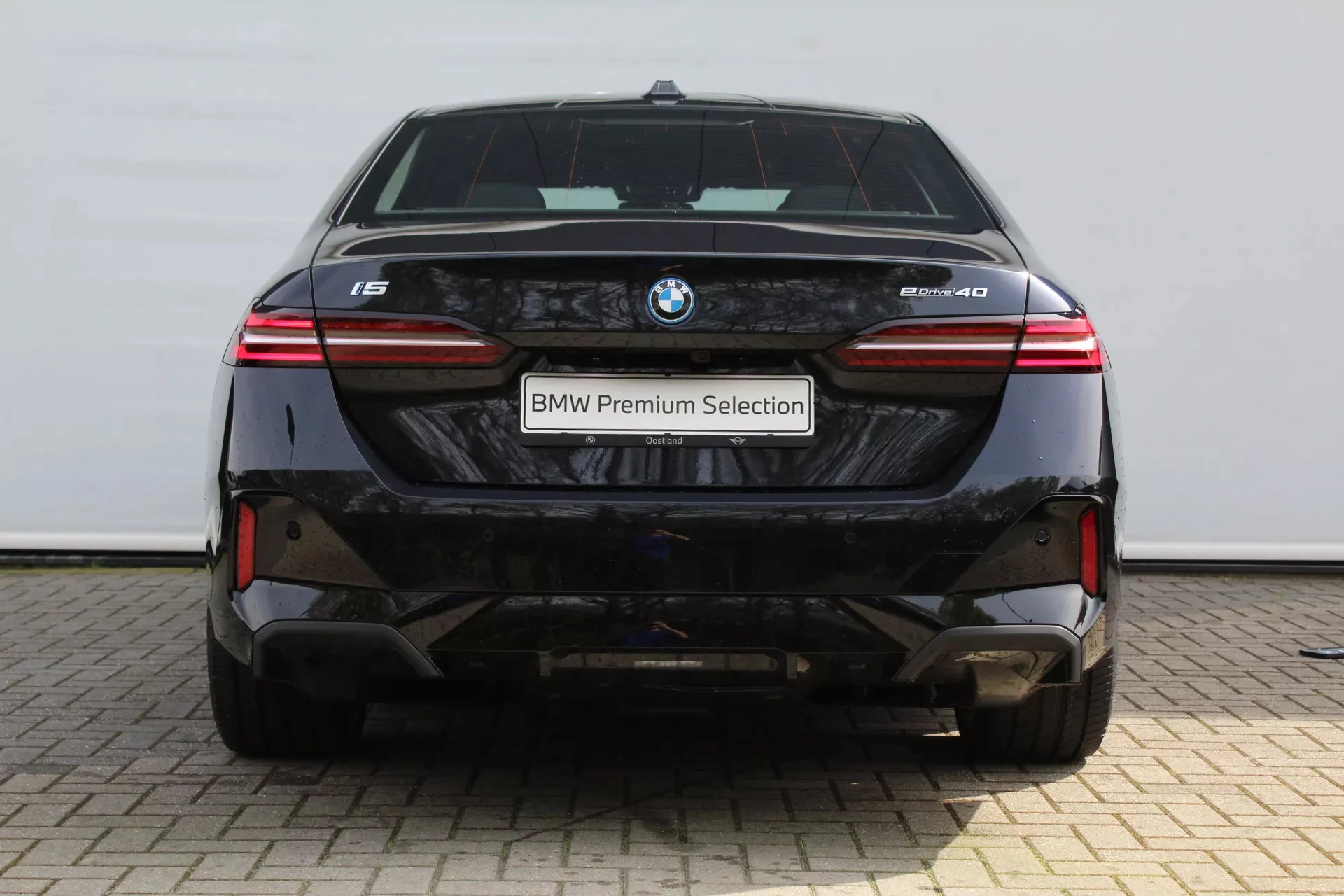 Hoofdafbeelding BMW i5