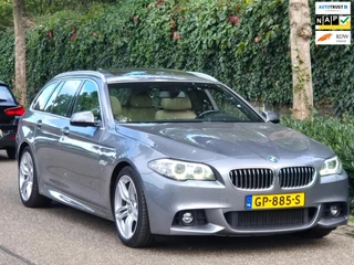 BMW 5-serie Touring 520i M Sport High Executive 6WB teller Panorama Elk. Stoelen NAP PUNT GAAF 100% dealeronderhouden
