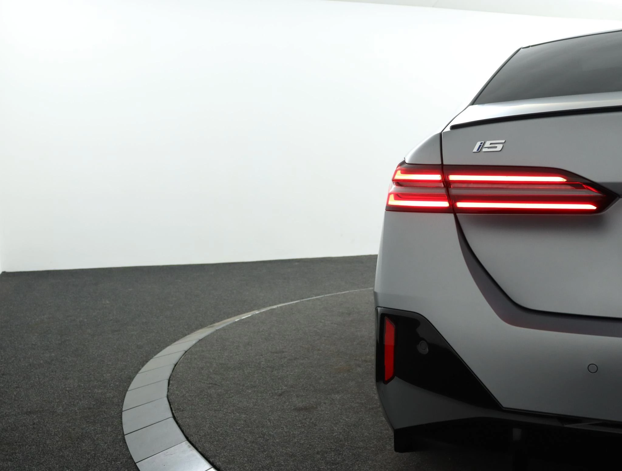 Hoofdafbeelding BMW i5