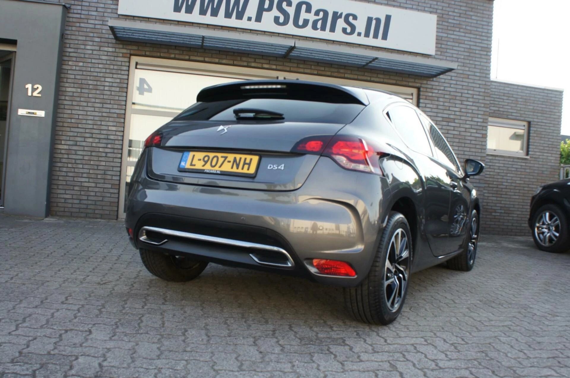 Hoofdafbeelding DS DS 4