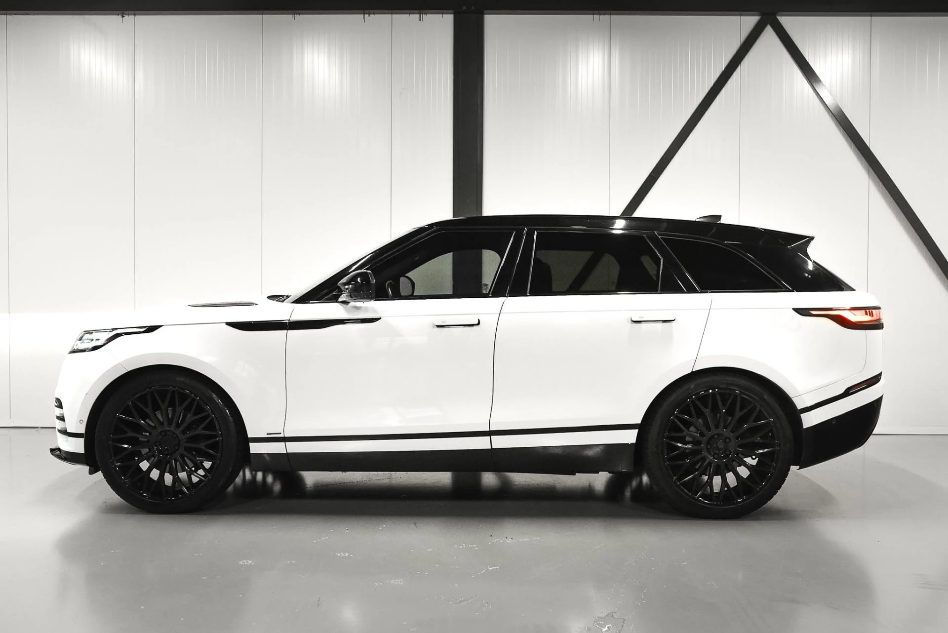 Hoofdafbeelding Land Rover Range Rover Velar