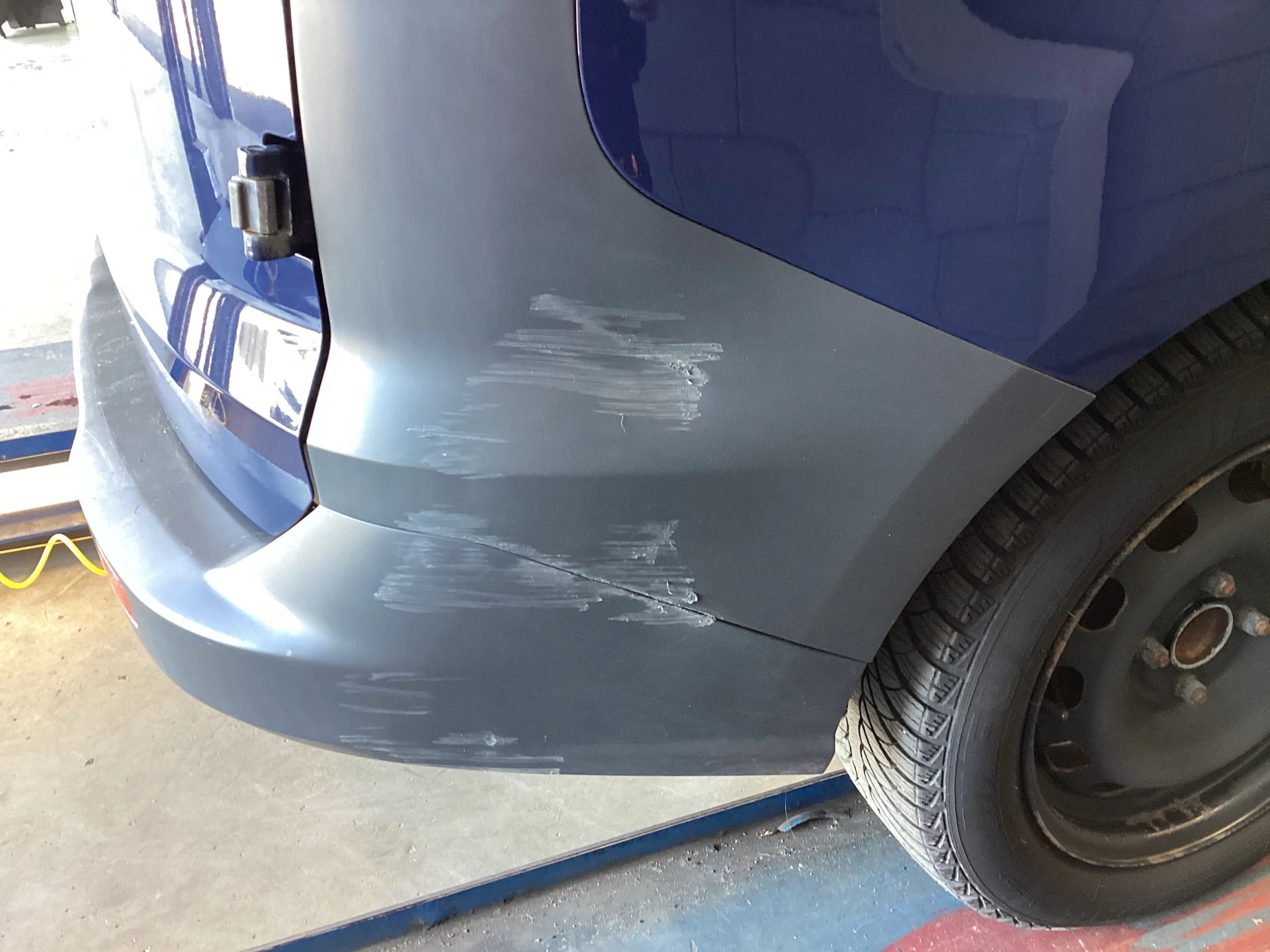 Hoofdafbeelding Ford Transit Courier