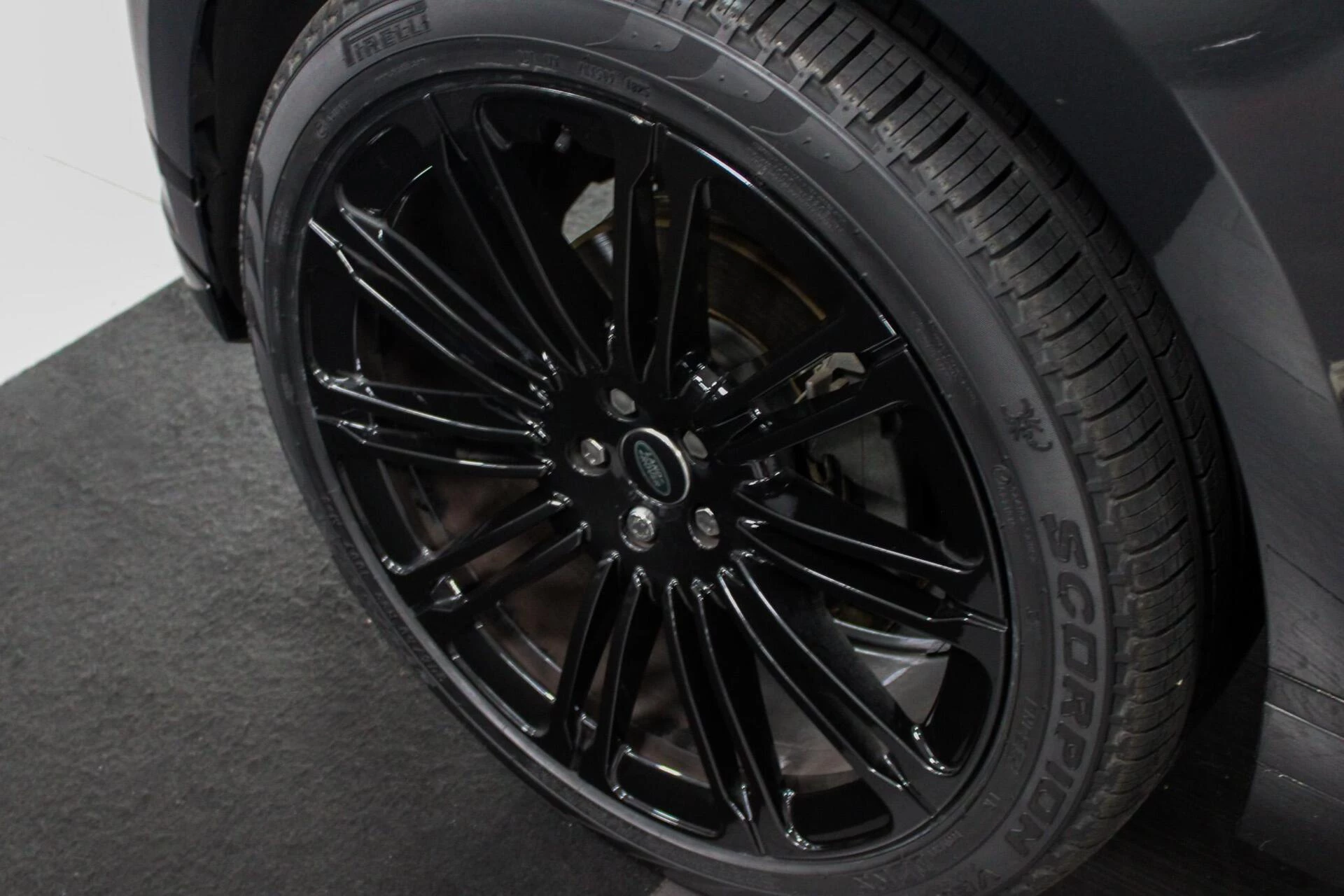 Hoofdafbeelding Land Rover Range Rover Velar