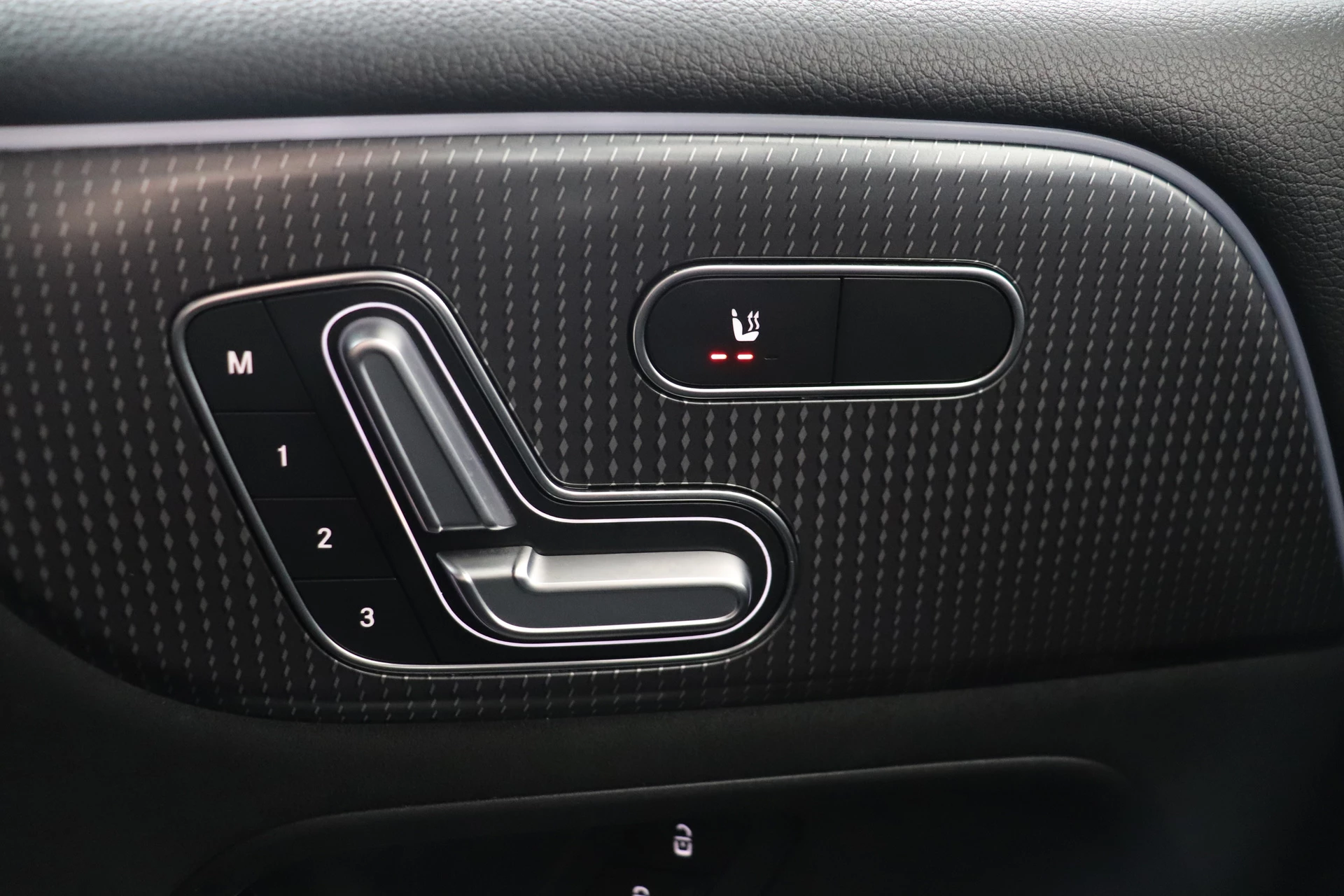 Hoofdafbeelding Mercedes-Benz EQB