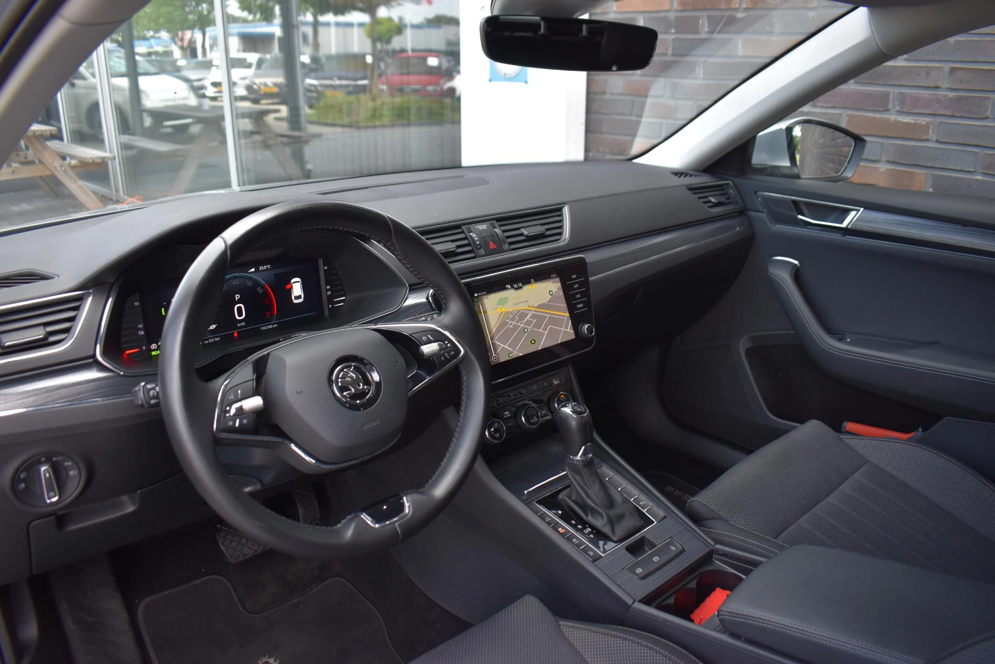 Hoofdafbeelding Škoda Superb