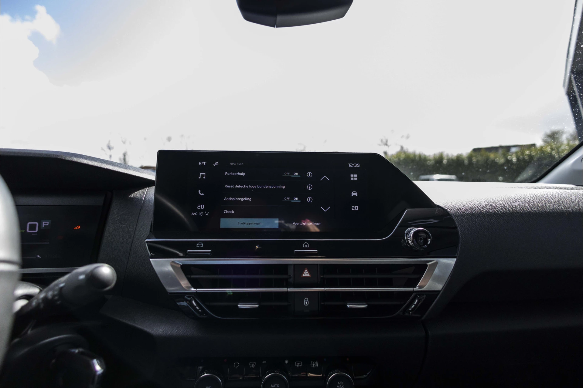 Hoofdafbeelding Citroën ë-C4