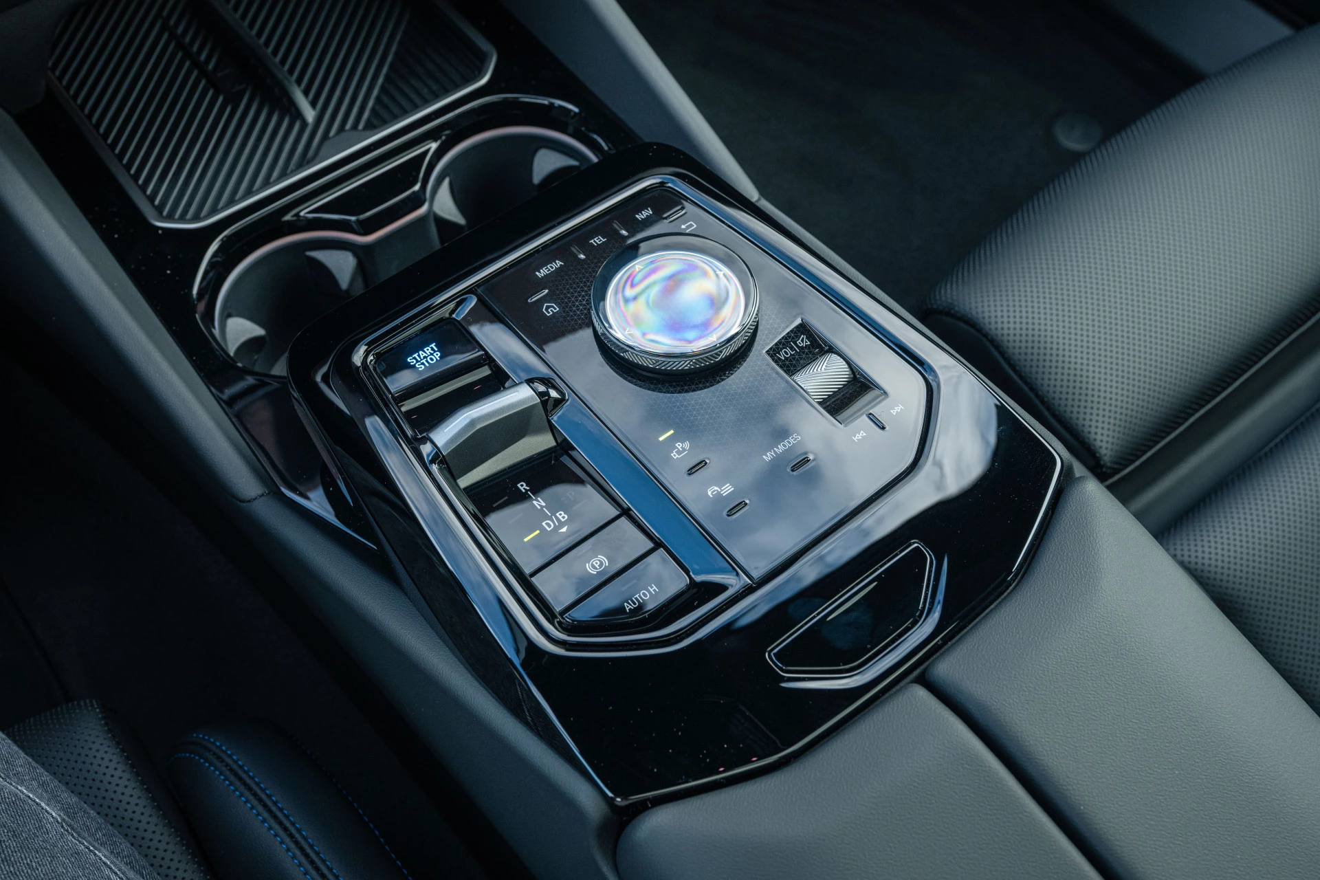Hoofdafbeelding BMW i5