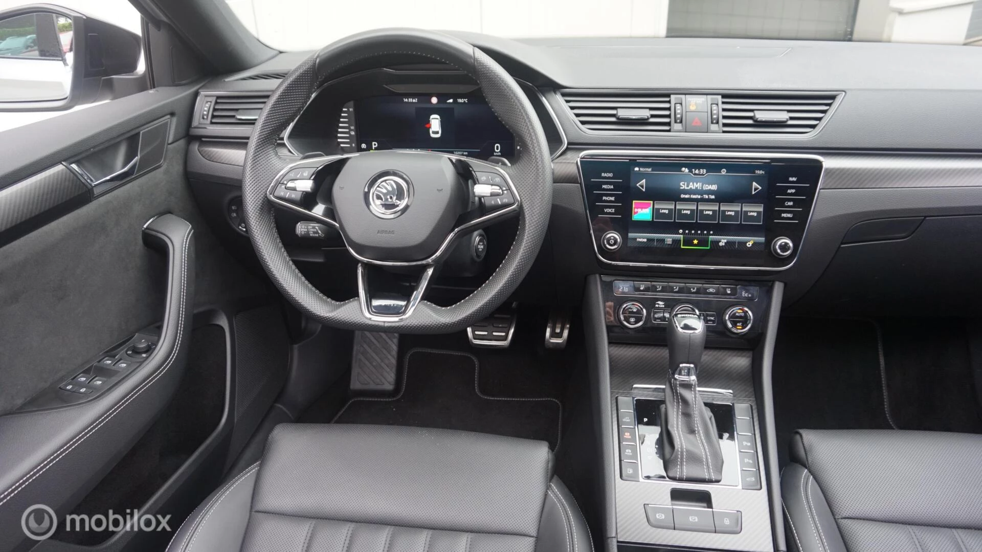 Hoofdafbeelding Škoda Superb