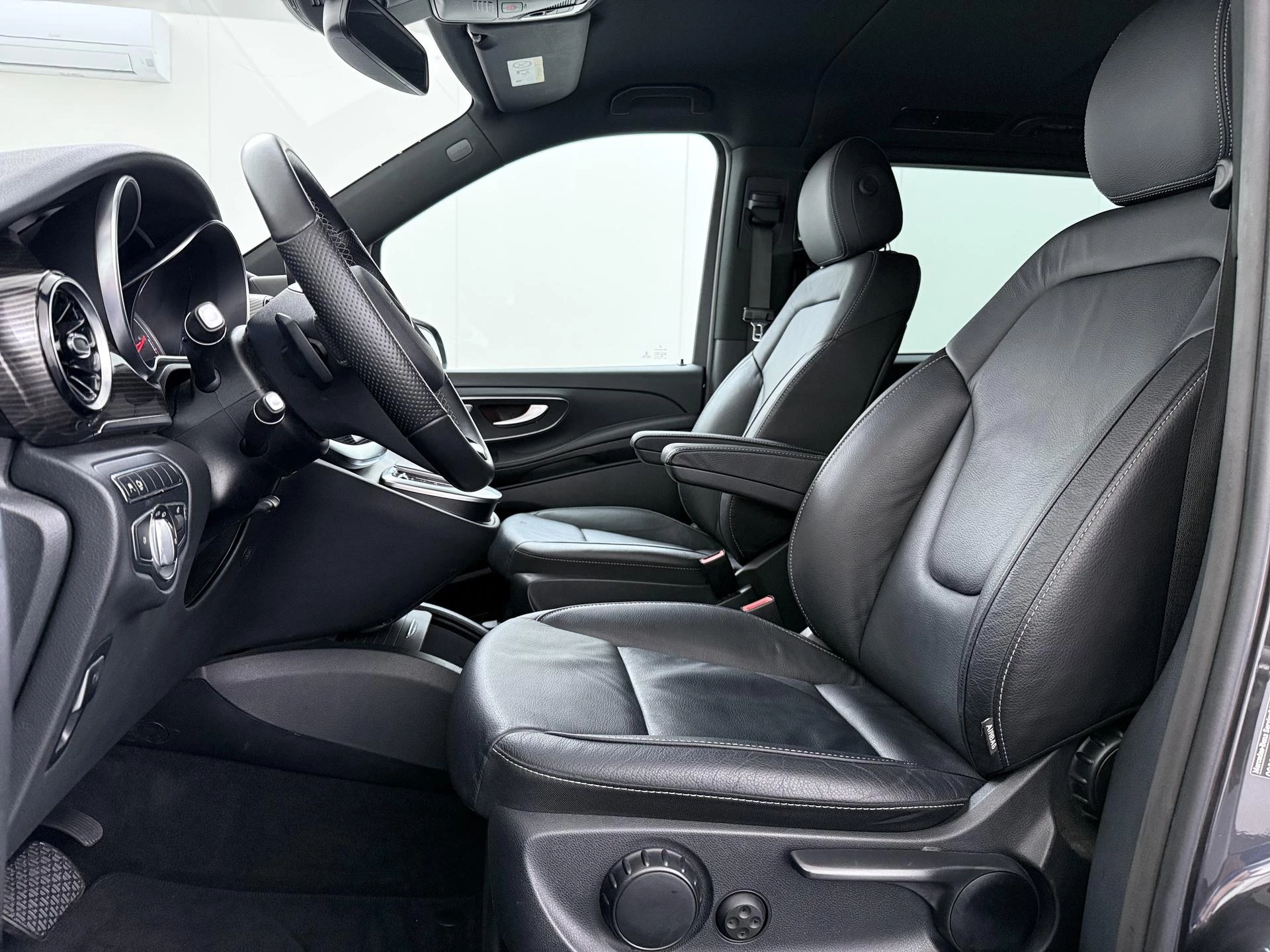 Hoofdafbeelding Mercedes-Benz EQV