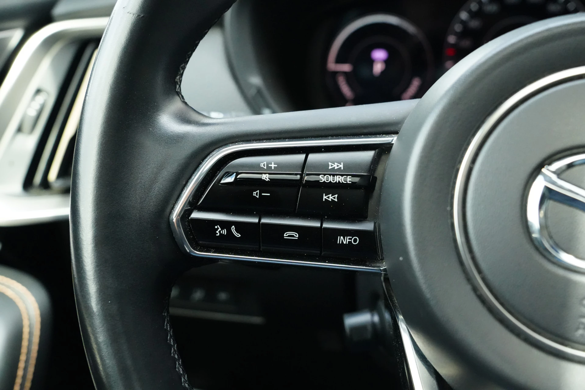 Hoofdafbeelding Mazda CX-60