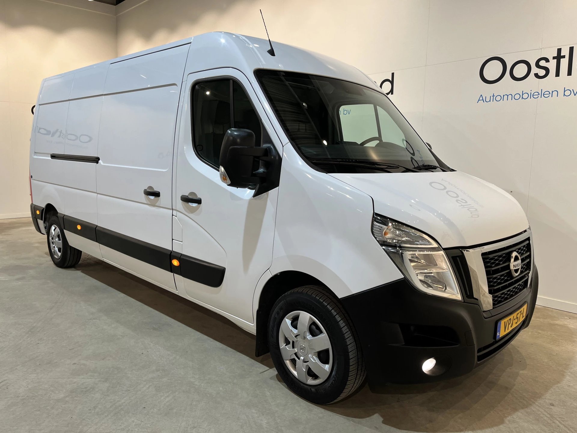 Hoofdafbeelding Nissan NV400