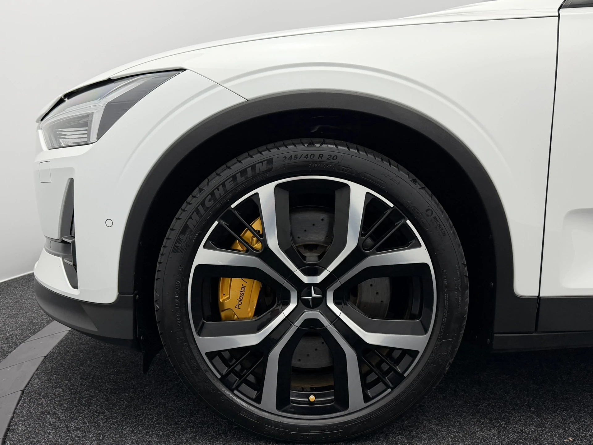 Hoofdafbeelding Polestar 2