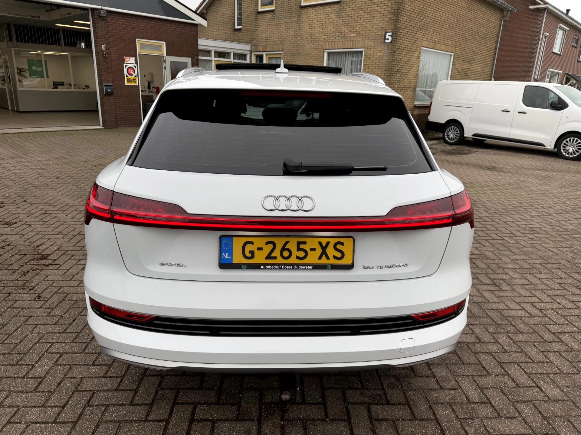 Hoofdafbeelding Audi e-tron