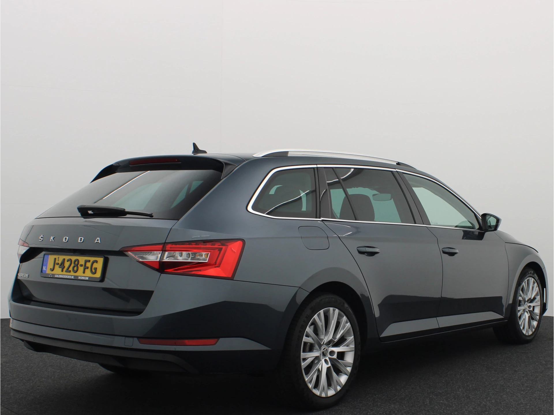Hoofdafbeelding Škoda Superb