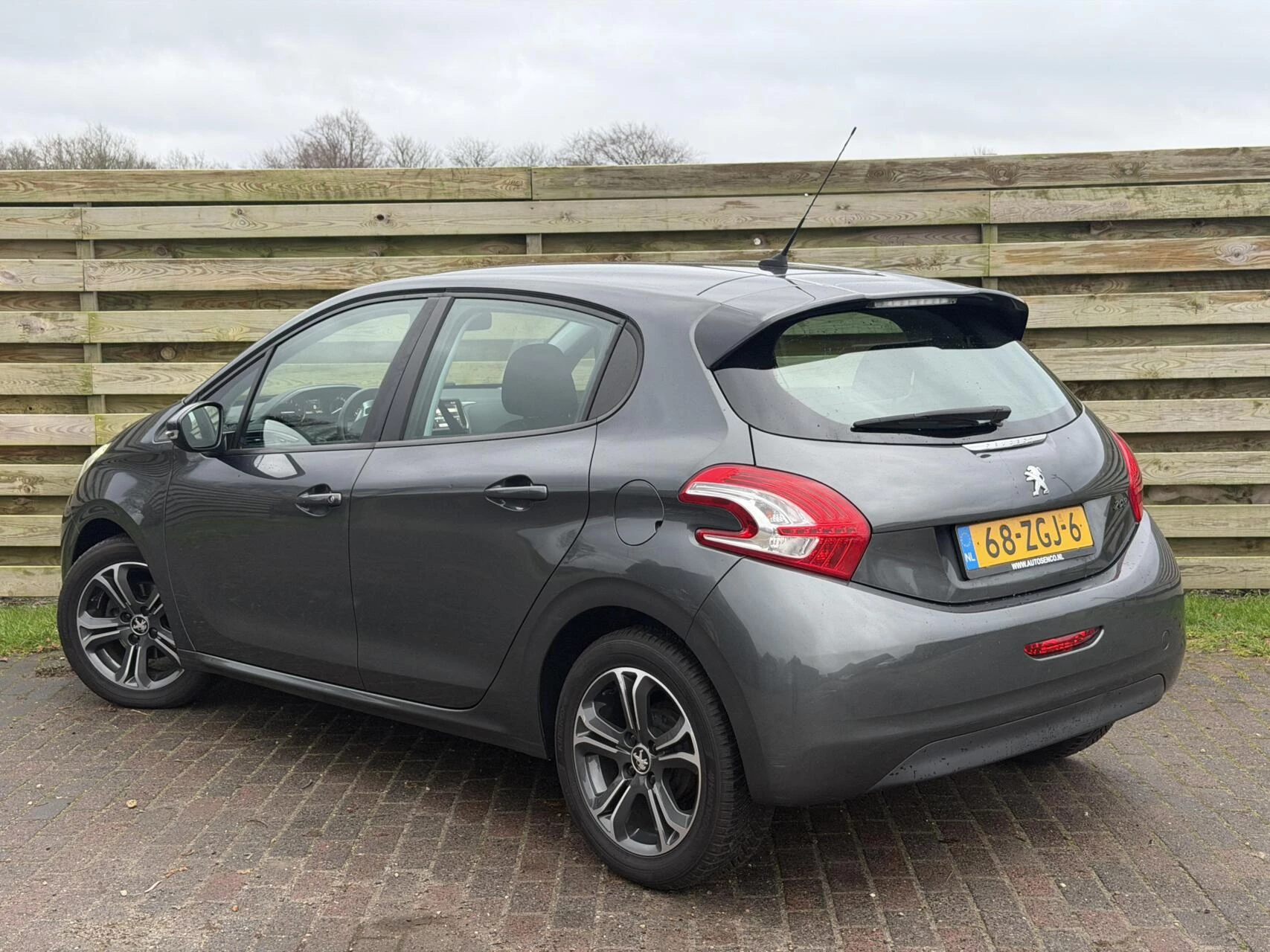 Hoofdafbeelding Peugeot 208